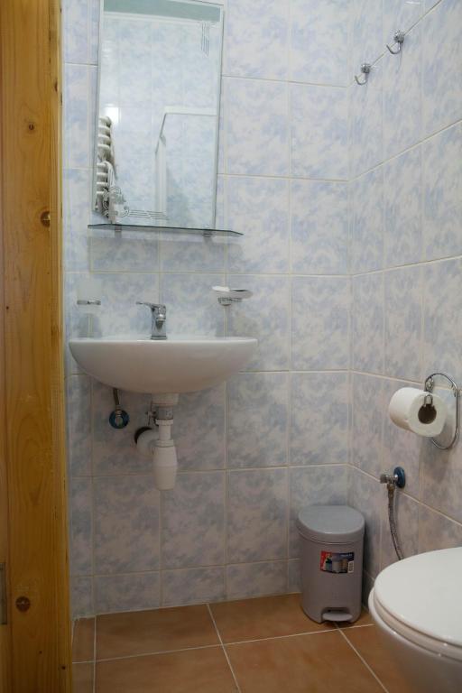Ялинка Готель Vyshkiv Phòng bức ảnh